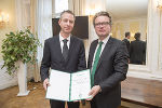 Peter Ruggenthaler erhielt den Förderungspreis von Landesrat Drexler © Fotos: steiermark.at/FotoFischer, Verwendung bei Quellenangabe honorarfrei Peter Ruggenthaler erhielt den Förderungspreis von Landesrat Drexler © Fotos: steiermark.at/FotoFischer, Verwendung bei Quellenangabe honorarfrei