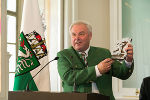 Landeshauptmann Hermann Schützenhöfer dankte den geehrten Musikerinnen und Musikern für ihre Verdienste um die steirische Blasmusik © steiermark.at/Frankl; bei Quellenangabe honorarfrei Landeshauptmann Hermann Schützenhöfer dankte den geehrten Musikerinnen und Musikern für ihre Verdienste um die steirische Blasmusik © steiermark.at/Frankl; bei Quellenangabe honorarfrei