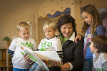 Landesrätin Lackner im Kindergarten Kalsdorf © Lunghammer Landesrätin Lackner im Kindergarten Kalsdorf © Lunghammer