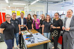 Girls‘ Day 2018: LHStv Michael Schickhofer, LRin Ursula Lackner, Michaela Marterer und Bernhard Posch mit weiblichen Lehrlingen in der AVL-Lehrwerkstätte © Sabine Hoffmann Girls‘ Day 2018: LHStv Michael Schickhofer, LRin Ursula Lackner, Michaela Marterer und Bernhard Posch mit weiblichen Lehrlingen in der AVL-Lehrwerkstätte © Sabine Hoffmann