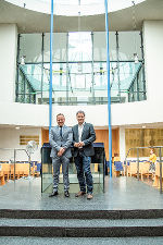 Der Landeshauptmann-Stellvertreter besuchte die Grazer Synagoge. Der Landeshauptmann-Stellvertreter besuchte die Grazer Synagoge.