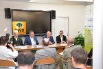 v.l.n.r.: Erwin Stubenschrott, Kraft und Wärme aus Biomasse GmbH, Herbert Mießl, Bürgermeister St. Margarethen an der Raab, Landesrat Johann Seitinger, Thomas Fleischhacker, Klimaenergiemodellregion „Energie-Erlebnisregion Hügelland“ © Lebensressort / honorarfrei v.l.n.r.: Erwin Stubenschrott, Kraft und Wärme aus Biomasse GmbH, Herbert Mießl, Bürgermeister St. Margarethen an der Raab, Landesrat Johann Seitinger, Thomas Fleischhacker, Klimaenergiemodellregion „Energie-Erlebnisregion Hügelland“ © Lebensressort / honorarfrei