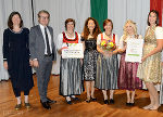 Karin Reis-Klingspiegl (Styria Vitalis), LR Christopher Drexler, Direktorin Rosemarie Langbauer und Vertreterinnen der Gesundheits- und Krankenpflegeschule Frohnleiten © Bilder: Foto Andrea; bei Quellenangabe honorarfrei Karin Reis-Klingspiegl (Styria Vitalis), LR Christopher Drexler, Direktorin Rosemarie Langbauer und Vertreterinnen der Gesundheits- und Krankenpflegeschule Frohnleiten © Bilder: Foto Andrea; bei Quellenangabe honorarfrei