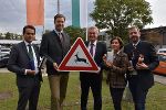 Für mehr Verkehrssicherheit und gegen Tierleid: Franz Zenz (Leiter Straßenerhaltungsdienst), Landesjägermeister Franz Mayr-Melnhof-Saurau, Anton Lang (Tierschutz-, und Verkehrslandesrat), Barbara Fiala-Köck (Tierschutzombudsfrau) und Wolfgang Steiner (Projektleiter, BOKU Wien) (v.l.) © Land Steiermark Für mehr Verkehrssicherheit und gegen Tierleid: Franz Zenz (Leiter Straßenerhaltungsdienst), Landesjägermeister Franz Mayr-Melnhof-Saurau, Anton Lang (Tierschutz-, und Verkehrslandesrat), Barbara Fiala-Köck (Tierschutzombudsfrau) und Wolfgang Steiner (Projektleiter, BOKU Wien) (v.l.) © Land Steiermark