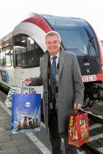 Auch Verkehrslandesrat Anton Lang nutzt den „Blue Saturday“, um ohne Stress die ersten Weihnachtsgeschenke für seine Liebsten zu besorgen. © Frankl Auch Verkehrslandesrat Anton Lang nutzt den „Blue Saturday“, um ohne Stress die ersten Weihnachtsgeschenke für seine Liebsten zu besorgen. © Frankl