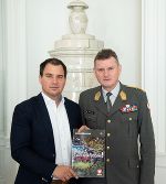 LH-Stv. Michael Schickhofer empfing Streitkräfte-Kommandant Franz Reißner in der Grazer Burg. © Bild: Land Steiermark; Verwendung bei Quellenangabe honorarfrei LH-Stv. Michael Schickhofer empfing Streitkräfte-Kommandant Franz Reißner in der Grazer Burg. © Bild: Land Steiermark; Verwendung bei Quellenangabe honorarfrei