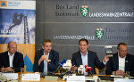 Karl Puchas, Martin Weber, Michael Schickhofer und Armin Forstner bei der Präsentation des Blackout Maßnahmenplans (v.l.) Karl Puchas, Martin Weber, Michael Schickhofer und Armin Forstner bei der Präsentation des Blackout Maßnahmenplans (v.l.)