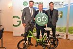 Andreas Tropper (Leiter A 16), LR Anton Lang und Bernhard Krause (A 16). © Land Steiermark Andreas Tropper (Leiter A 16), LR Anton Lang und Bernhard Krause (A 16). © Land Steiermark
