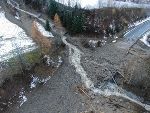 Schwere Unwetterschäden bei Landesstraßen und Landesbahnen.