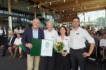 Hohe Landesauszeichnung für die Walter Temmer GmbH: LH Mario Kunasek, Seniorchef Walter Temmer, Seniorchefin Renate Temmer, Geschäftsführer Andreas Temmer (v.l.)
© Foto: Land Steiermark/Mitteregger; bei Quellenangabe honorarfrei Hohe Landesauszeichnung für die Walter Temmer GmbH: LH Mario Kunasek, Seniorchef Walter Temmer, Seniorchefin Renate Temmer, Geschäftsführer Andreas Temmer (v.l.)