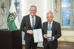 Großen Ehrenzeichen des Landes Steiermark: Gernot Fischer und LH Mario Kunasek (l.)
