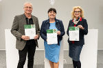 Präsentation von „Steiermark – Gleichstellung in Zahlen 2025“: Martin Mayer, LH-Stv. Manuela Khom und Alexandra Nagl (v.l.) © Land Steiermark/Melanie Laimer; Verwendung bei Quellenangabe honorarfrei