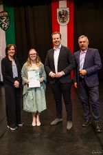 Gruppenbild von der der Abschlussfeier