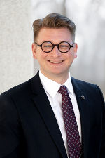 Portraitfoto Christopher Skrabel