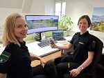 Geschäftsführerin Helga Rachl und Projektkoordinatorin Elisabeth Werschonig präsentieren den neuen Web-Auftritt der Steiermärkischen Berg- und Naturwacht. © Steiermärkische Berg- und Naturwacht