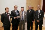 v.l. Dr. Leopold Gartler (Gartler & Partner), LR Dr. Christian Buchmann, Dir. Werner Glanzer (Medienfabrik Graz), LH-Stv. Hermann Schützenhöfer, Dr. Hubert Possegger (Voestalpine) 