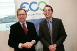 v.l.: Wirtschaftslandesrat Christian Buchmann, GF Bernhard Puttinger (ECO WORLD STYRIA) (Foto: Eco) 