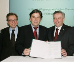 v.l.: LR Christian Buchmann, LH Franz Voves, LHStv. Hermann Schützenhöfer 