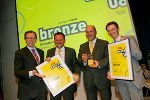 v.l.: Siegerfoto mit Sponsor und Gewinner LR Christian Buchmann, den Antenne Geschäftsführern Gottfried Bichler und Rudolf Kuzmicki sowie Martin Gutjahr (Foto: Frankl). 