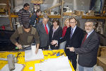 KoR Johann Zötsch, Wirtschaftslandesrat Christian Buchmann und LIM Gerhard Freisinger beim Besuch im AZ Luderdorf (Foto Fischer) 