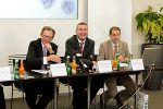 v.l.: LR Christian Buchmann, GF Robert Schwarz (VTU Engineering), Clustermanager Robert Gfrerer (HTS) 