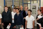 Landesrat Buchmann und die Schüler der PTS Hergottwiesgasse auf Besuch bei der Firma XAL © sfg