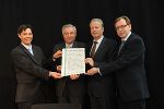 v.l.: WK-Präsident Mag. Ulfried Hainzl, LHStv. Hermann Schützenhöfer, Bundesminister Dr. Reinhold Mitterlehner, Wirtschaftslandesrat Dr. Christian Buchmann