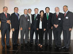 v.l.: Franz Stelzer (Vizerektor der TU Graz), Christian Buchmann (Wirtschaftslandesrat), Wolfgang Pfarl (Präsident Austropapier), Jochen Pildner-Steinburg (Präsident Industriellenvereinigung), Sonja Grabner (Stadträtin), Franz Voves (Landeshauptmann), Wolfgang Bauer (Obmann APV) und Franz Tauber (Präsident ÖZEPA). © Landespressedienst/Gruber