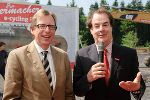 LR Dr. Christian Buchmann und Saubermacher CEO Hans Roth legten den Grundstein für den E-Cycling Park der Fa. Saubermacher © Saubermacher AG/APA-OTS/Jamnig LR Dr. Christian Buchmann und Saubermacher CEO Hans Roth legten den Grundstein für den E-Cycling Park der Fa. Saubermacher