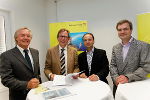 v.l.: Mag. Ing. Emmerich Wutschek, Geschäftsführer SPG, Landesrat Dr. Christian Buchmann, Dr. med. Jochen Geigl und Univ.-Prof. Dr. Michael Speicher, Gründer und wissenschaftlicher Mentor singleCELLdimensions