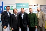v.l.n.r.: Ing. Bernhard Hammer (e² Group Umweltengineering GmbH), DI Dr. Mario J. Müller (FIBAG), LR Dr. Christian Buchmann, Stephan Jantscher (KWB GmbH), Mag. Jörg Rosegger (Binder & Co AG) © eco