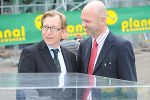 Landesrat Dr. Christian Buchmann mit dem Bürgermeister von Schladming Jürgen Winter