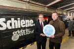 Foto v.l.n.r.: Dr. Christian Buchmann (Landesrat für Wirtschaft, Europa und Kultur), Franz Glanz (Geschäftsführer Cargo Center Graz) © Credits: CIS