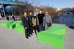 v.l.: Christian Buchmann (Landesrat für Wirtschaft, Europa und Kultur), Siegfried Nagl (Bürgermeister Stadt Graz), Johanna Prechtl (Designerin Projekt Design von GrA-Z), Eberhard Schrempf (Geschäftsführer Creative Industries Styria), Andrea Pavlovec-Meixner (Gemeinderätin Stadt Graz) © Creative Industries Styria