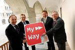 v.l.: Mag. Franz Kerber (Vorstandsdirektor der Steiermärkischen Sparkasse), Dr. Christian Buchmann (Landesrat für Wirtschaft, Europa und Kultur), Ing. Josef Herk (Präsident der Wirtschaftskammer Steiermark) und Dr. Burghard Kaltenbeck (Geschäftsführer der Steirischen Wirtschaftsförderung SFG) © SFG/Frankl v.l.: Mag. Franz Kerber (Vorstandsdirektor der Steiermärkischen Sparkasse), Dr. Christian Buchmann (Landesrat für Wirtschaft, Europa und Kultur), Ing. Josef Herk (Präsident der Wirtschaftskammer Steiermark) und Dr. Burghard Kaltenbeck (Geschäftsführer der Steirischen Wirtschaftsförderung SFG)