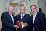 v.l.: LH-Vize Hermann Schützenhöfer, DDr. Gerald Schöpfer und LR Dr. Christian Buchmann. © Land Steiermark/Gasser