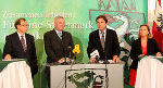 v.l.: LR Buchmann, LH-Vize Schützenhöfer, LH Voves und LR Vollath bei der heutigen Pressekonferenz im Weißen Saal der Grazer Burg. © steiermark.at/Leiss v.l.: LR Buchmann, LH-Vize Schützenhöfer, LH Voves und LR Vollath bei der heutigen Pressekonferenz im Weißen Saal der Grazer Burg.