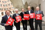 v.l.: Ing. Josef Herk (Präsident der Wirtschaftskammer Steiermark), Dr. Ernst Rath (Leiter Geschäftsfeld Kommerz Steiermärkische Sparkasse), Dr. Christian Buchmann (Landesrat für Wirtschaft, Europa und Kultur), Univ. Doz. DI Dr. Gerhard Rüsch (Grazer Stadtrat für Wirtschaft und Finanzen), Dr. Burghard Kaltenbeck (Geschäftsführer der Steirischen Wirtschaftsförderung SFG). © Frankl