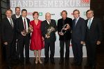 v.l.n.r.: Josef Herk (Präsident WK Steiermark), Jürgen Roth (Vizepräsident WK Steiermark), Fam. Wallner (Spitzwegerich OG – Preisträger Kategorie 1), Helmut Eberhard (Johann Eberhard GesmbH - Preisträger Sonderpreis für Lebenswerk), Hans Schullin (Schullin & Söhne – Preisträger Kategorie 2), Christian Buchmann (Wirtschaftslandesrat), Gerhard Wohlmuth (Obmann Sparte Handel Steiermark) © Schiffer v.l.n.r.: Josef Herk (Präsident WK Steiermark), Jürgen Roth (Vizepräsident WK Steiermark), Fam. Wallner (Spitzwegerich OG – Preisträger Kategorie 1), Helmut Eberhard (Johann Eberhard GesmbH - Preisträger Sonderpreis für Lebenswerk), Hans Schullin (Schullin & Söhne – Preisträger Kategorie 2), Christian Buchmann (Wirtschaftslandesrat), Gerhard Wohlmuth (Obmann Sparte Handel Steiermark)