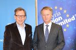 v.l.: Dr. Christian Buchmann (Wirtschaftslandesrat), Mag. Jochen Pildner-Steinburg (IV-Präsident Steiermark). © steiermark.at/Promitzer