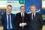 v.l.: DI Stefan Thanner (General Manager CoC Contract Manufacturing Magna Steyr), Dr. Christian Buchmann (Wirtschaftslandesrat), Mag. Jochen Pildner-Steinburg (Präsident IV Steiermark). © SFG/Harry Schiffer v.l.: DI Stefan Thanner (General Manager CoC Contract Manufacturing Magna Steyr), Dr. Christian Buchmann (Wirtschaftslandesrat), Mag. Jochen Pildner-Steinburg (Präsident IV Steiermark).