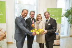v.l.: Vizepräs. Andreas Herz, MSc (WKO Steiermark), LR Mag. Christopher Drexler, Daniela Gmeinbauer (WKO Steiermark), LR Dr. Christian Buchmann. © Fischer v.l.: Vizepräs. Andreas Herz, MSc (WKO Steiermark), LR Mag. Christopher Drexler, Daniela Gmeinbauer (WKO Steiermark), LR Dr. Christian Buchmann.