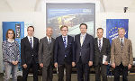 v.l.: DI Dr. Irmela Kofler (K1-MET), DI Mag. Peter Karner (voestalpine Stahl Donawitz), DI Walter Hammerer (RHI AG Leoben), Landesrat Dr. Christian Buchmann, Rektor DI Dr. Wilfried Eichlseder (Montanuni Leoben), DI Dr. Johannes Schenk (K1-MET), DI Andreas Flick (Primetals Technologies Austria GmbH). © steiermark.at/Leiß v.l.: DI Dr. Irmela Kofler (K1-MET), DI Mag. Peter Karner (voestalpine Stahl Donawitz), DI Walter Hammerer (RHI AG Leoben), Landesrat Dr. Christian Buchmann, Rektor DI Dr. Wilfried Eichlseder (Montanuni Leoben), DI Dr. Johannes Schenk (K1-MET), DI Andreas Flick (Primetals Technologies Austria GmbH).