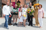 Familie Gerencser wird von LR Dr. Christian Buchman und GF Doris Wolkner-Steinberger geehrt. © Harry Schiffer Familie Gerencser wird von LR Dr. Christian Buchman und GF Doris Wolkner-Steinberger geehrt.