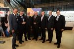 v.l.: WKO Steiermark Vizepräsident Andreas Herz, Landesrat Christian Buchmann, Professor Hans-Werner Sinn, Landeshauptmann Hermann Schützenhöfer, WKO Steiermark Präsident Josef Herk, WKO Steiermark Vizepräsident Benedikt Bittmann und Messe-Hausherr Armin Egger. © Fischer