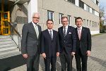 v.l.: Gerhard Rüsch (Wirtschaftsstadtrat Graz), Hu Aimin (General Manager CETC), Christian Buchmann (Wirtschaftslandesrat), Wan Jie Chen (Geschäftsführer Sinoplex Handels- u. BeratungsgesmbH). © SFG/Robert Frankl