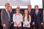 LR Christopher Drexler, Eva Unterweger, Bernhard Langmann, LH Hermann Schützenhöfer, LH-Stv. Michael Schickhofer, Maria Fellner (Abt. 4) und Lisa Kuschke (BH Murtal) beim Lehrlingstag 2016 (v.l.) © Foto: steiermark.at/Sreibl; bei Quellenangabe honorarfrei LR Christopher Drexler, Eva Unterweger, Bernhard Langmann, LH Hermann Schützenhöfer, LH-Stv. Michael Schickhofer, Maria Fellner (Abt. 4) und Lisa Kuschke (BH Murtal) beim Lehrlingstag 2016 (v.l.) © Foto: steiermark.at/Sreibl; bei Quellenangabe honorarfrei