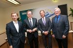 v.l.: Wolfgang Plasser (Pankl Racing Systems), LR Christian Buchmann, Manfred Brandner (eee-Group) und Burghard Kaltenbeck (SFG). © SFG/Frankl v.l.: Wolfgang Plasser (Pankl Racing Systems), LR Christian Buchmann, Manfred Brandner (eee-Group) und Burghard Kaltenbeck (SFG).