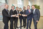 vlnr: KoR Johann Lampl (Sozialversicherung der gewerblichen Wirtschaft), LR Mag. Christopher Drexler (Land Steiermark), LR Dr. Christian Buchmann (Land Steiermark), Obfrau Daniela Gmeinbauer (WKO Steiermark), Mag. Gerald Kogler (Merkur Versicherung AG), Christian Supper (Pensionsversicherungsanstalt), Vizepräsident Andreas Herz, MSc (WKO Steiermark) © Foto Fischer vlnr: KoR Johann Lampl (Sozialversicherung der gewerblichen Wirtschaft), LR Mag. Christopher Drexler (Land Steiermark), LR Dr. Christian Buchmann (Land Steiermark), Obfrau Daniela Gmeinbauer (WKO Steiermark), Mag. Gerald Kogler (Merkur Versicherung AG), Christian Supper (Pensionsversicherungsanstalt), Vizepräsident Andreas Herz, MSc (WKO Steiermark)