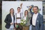 Wirtschaftslandesrätin Barbara Eibinger-Miedl (l.) und WKO Steiermark Vizepräsident Andreas Herz (r.) gratulierten den erfolgreichen Lehrlingen. © Fischer Wirtschaftslandesrätin Barbara Eibinger-Miedl (l.) und WKO Steiermark Vizepräsident Andreas Herz (r.) gratulierten den erfolgreichen Lehrlingen.